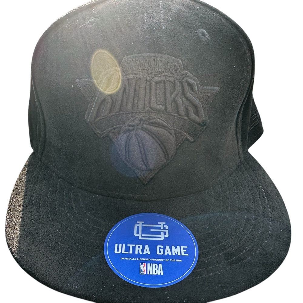 Knicks snap back and Logo